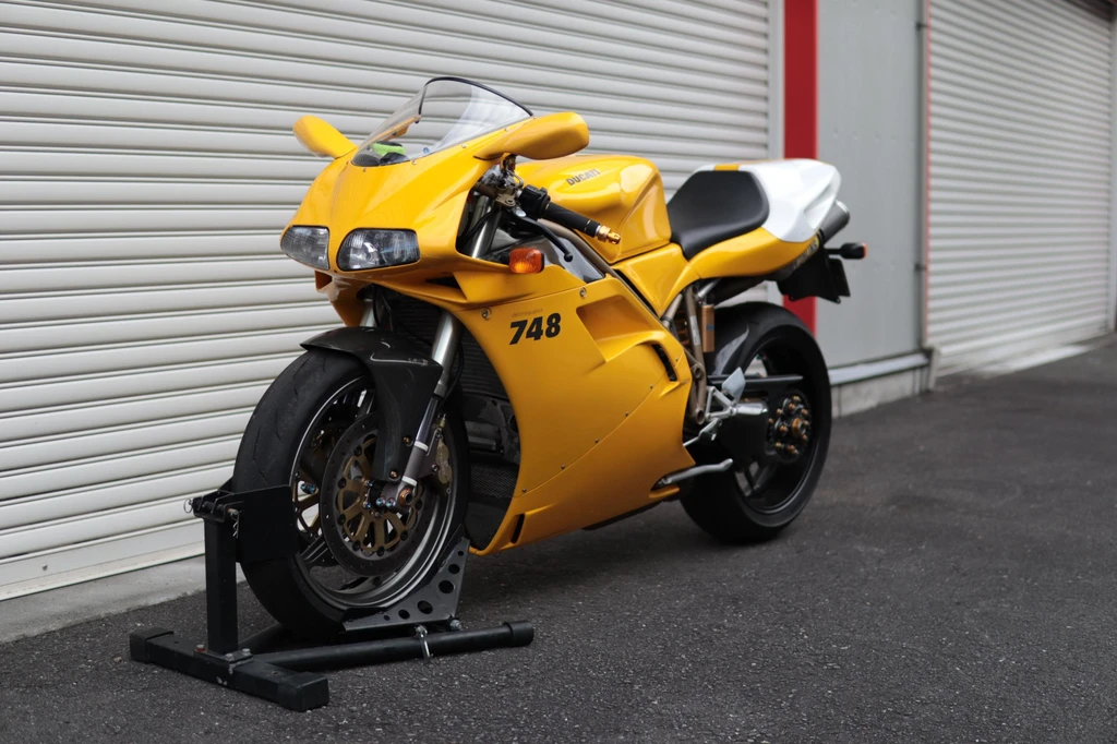 Ducati 748SPS (1997 -98)