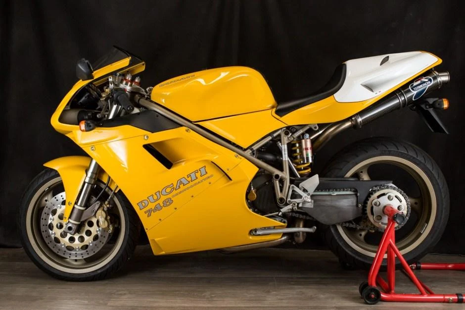Ducati 748SPS (1997 -98)