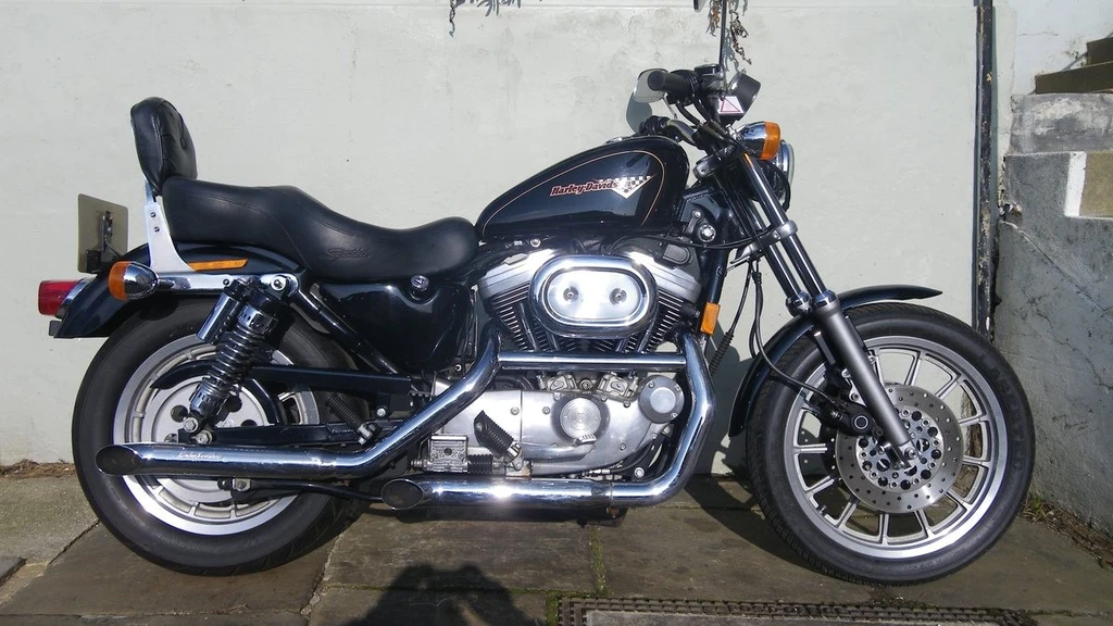 Harley Davidson XLH 883 Sportster (1996 - 98)
