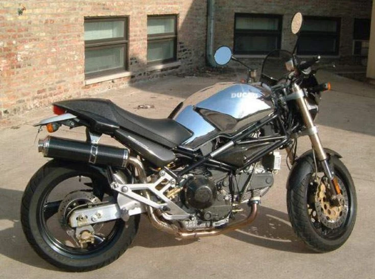 Ducati 900 Monster (1998 - 99)