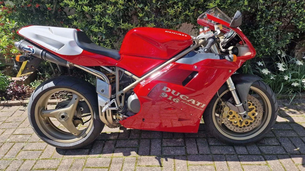 Ducati 916 (1998)
