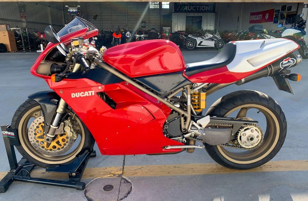 Ducati 916 (1998)