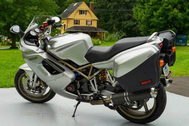 Ducati ST2 (1998)