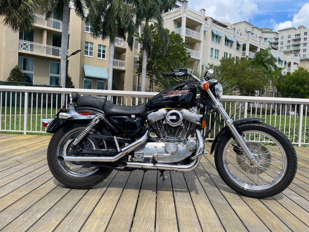 Harley Davidson XL 883 Sportster (1997 - 98)