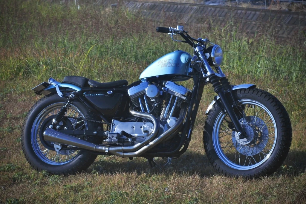 Harley Davidson XL 883C Sportster Custom (1998 - 99)