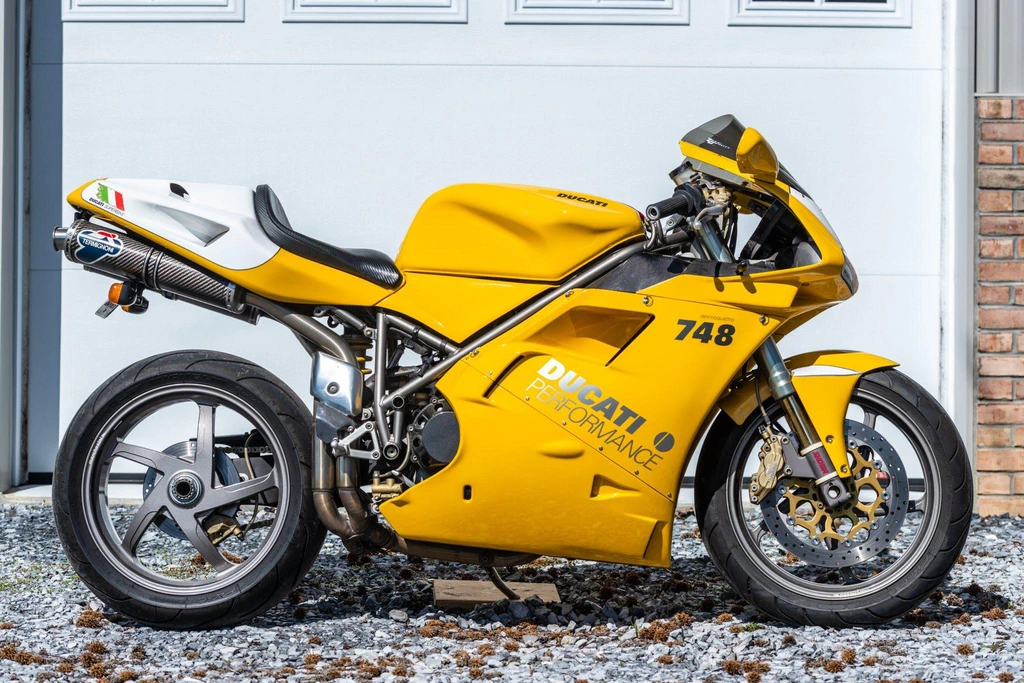 Ducati 748SPS (1999 - 2000)