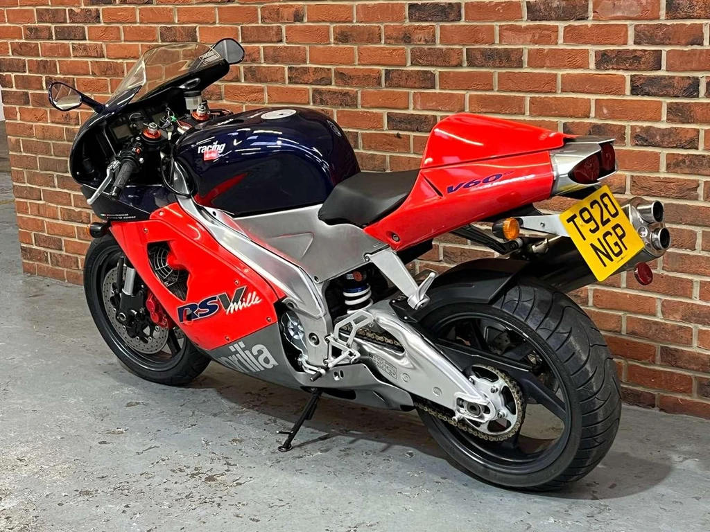 Aprilia RSV 1000 Mille (1999)