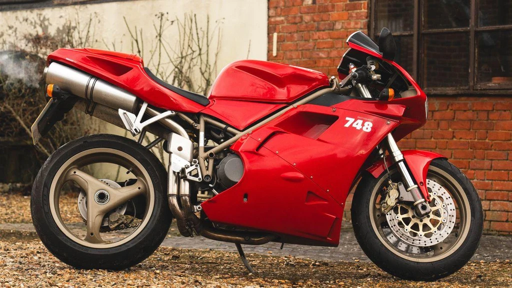 Ducati 748 Biposto (1999)