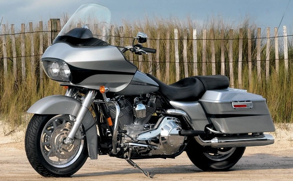 Harley Davidson FLTR Road Glide95th Anniversary Edition (1998)