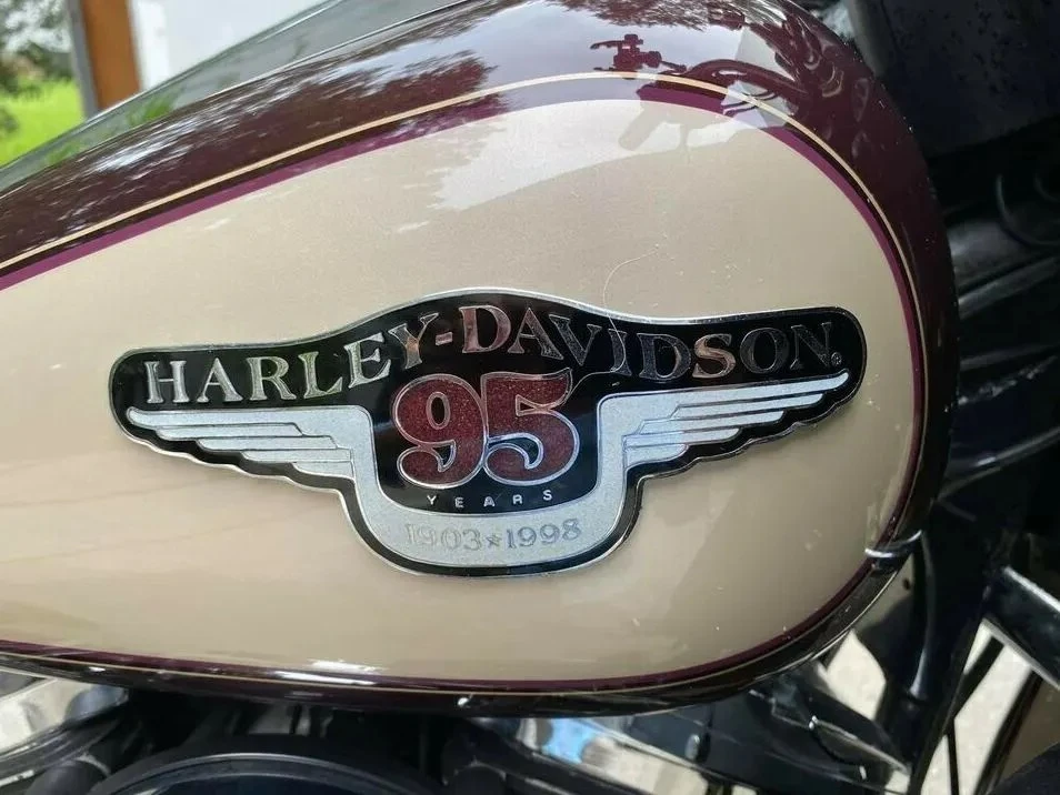Harley Davidson FLTR Road Glide95th Anniversary Edition (1998)