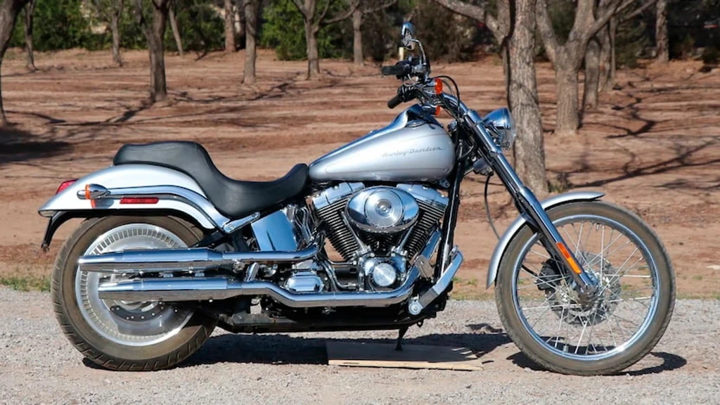 Harley Davidson FXSTD/I Softail Deuce (1999 - 2001)