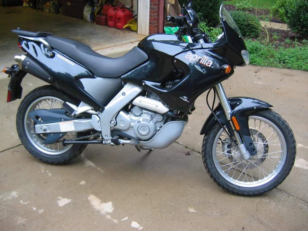 Aprilia Pegaso 650 Outback (2000 - 2001)