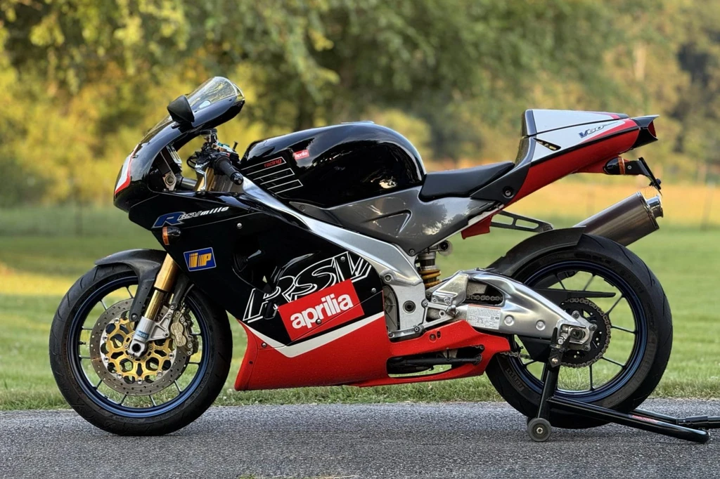 Aprilia RSV 1000 Mille (2000)