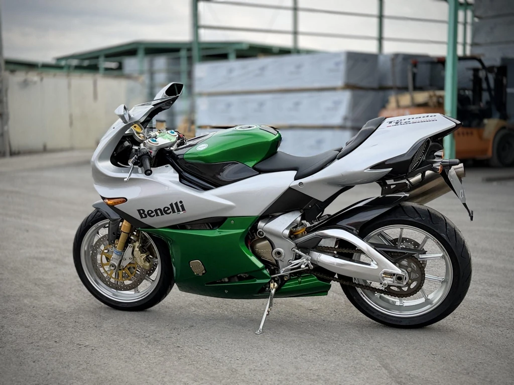 Benelli Tre 900S Tornado (2000)