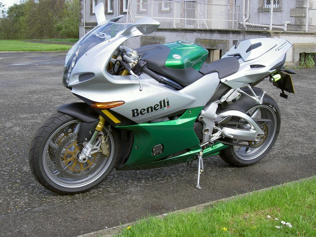 Benelli Tre 900S Tornado (2000)