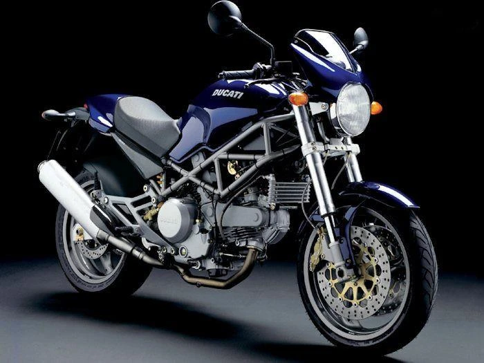 Ducati 900 Monster (2000)