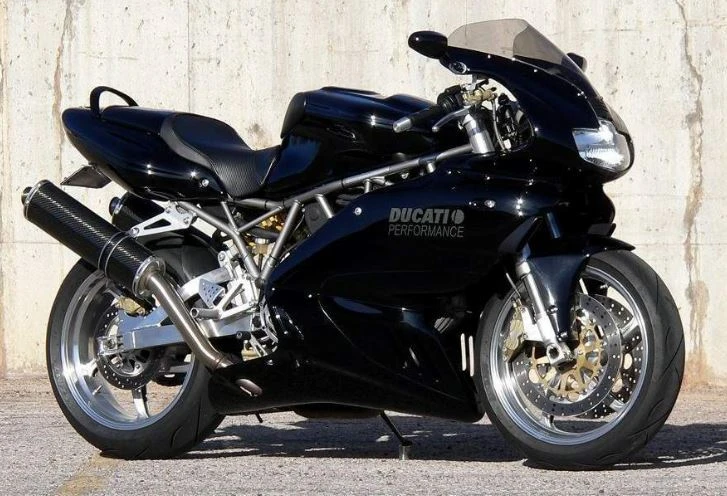 Ducati 900SS (2000)