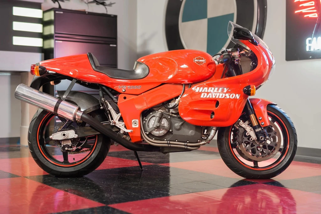 Harley Davidson VR1000 (1993)