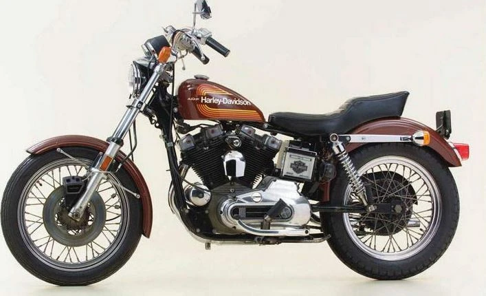 Harley Davidson XLCH 1000 Sportster (1975 - 77)