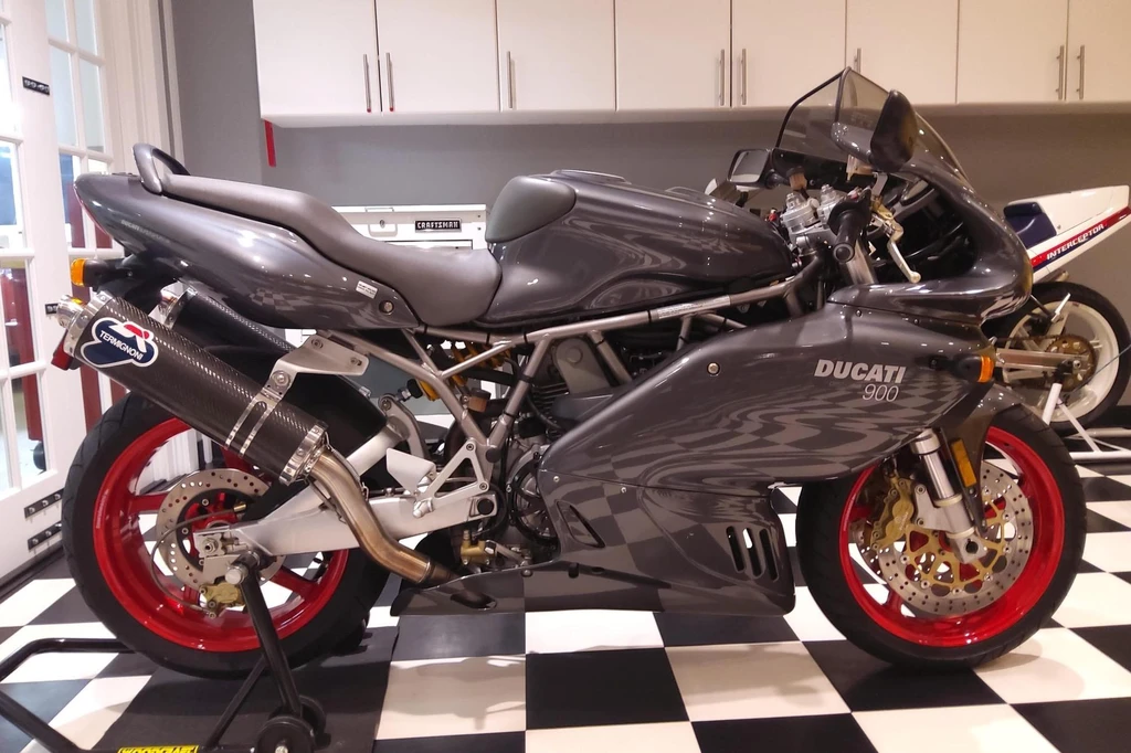 Ducati 900SS (2001 - 2002)
