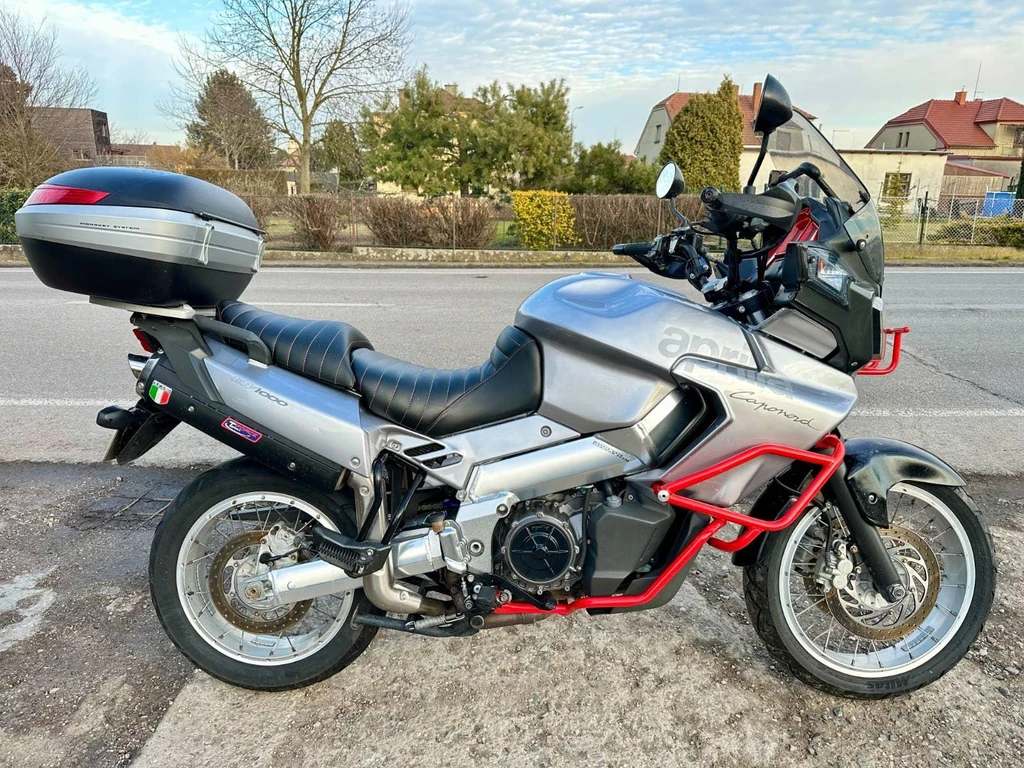 Aprilia ETV 1000 Caponord (2001)