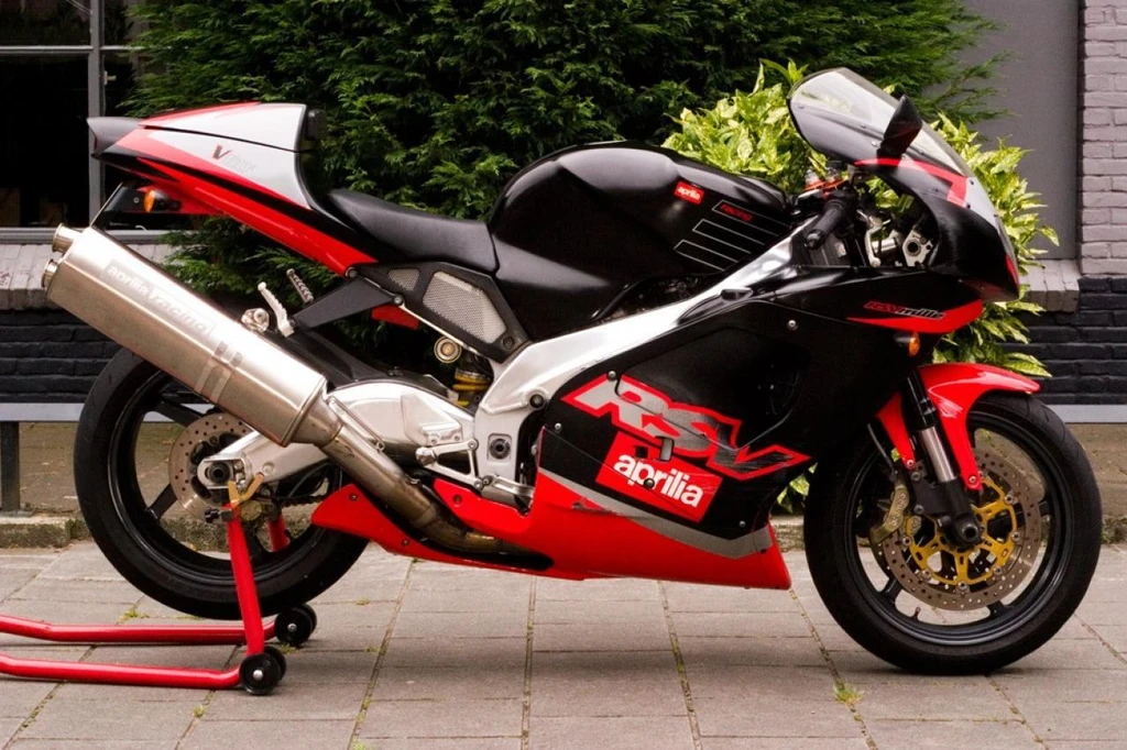 Aprilia RSV 1000 Mille (2001)