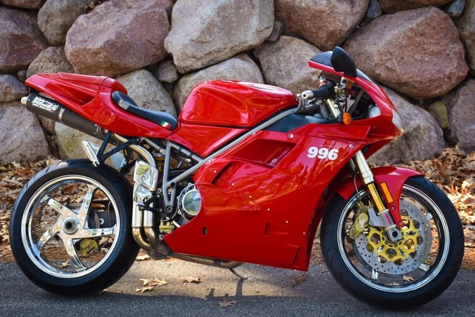 Ducati 996 S (2001)