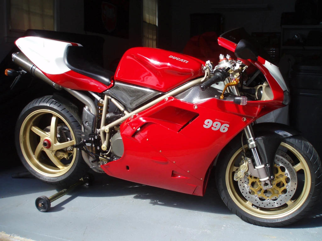 Ducati 996 S (2001)