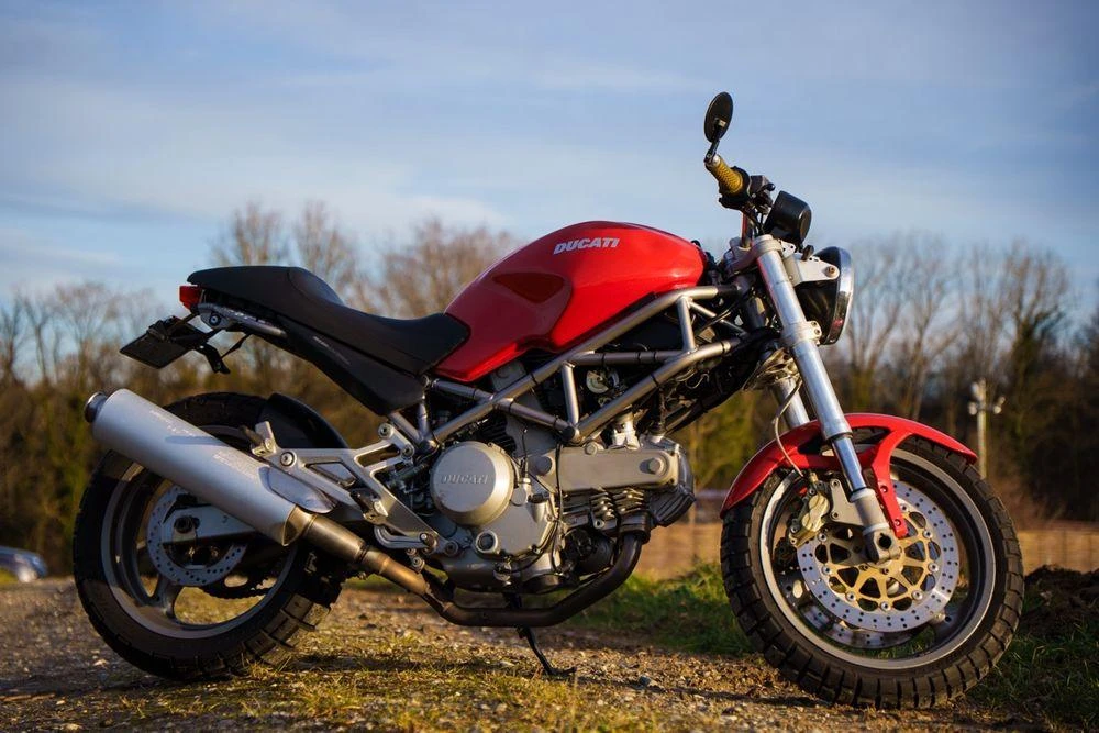 Ducati Monster 620ieS (2001)