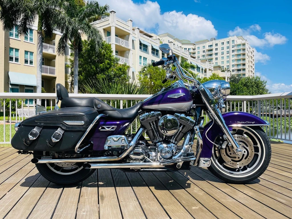 Harley Davidson FLHR/I Road King (2001 - 2002)