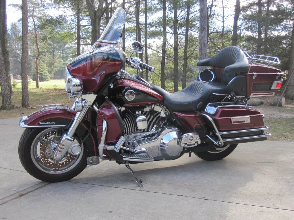 Harley Davidson FLHTCU/I Electra Glide Ultra Classic (2001 - 2002)