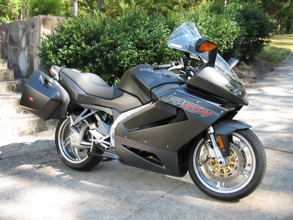 Aprilia RST 1000 Futura (2002)
