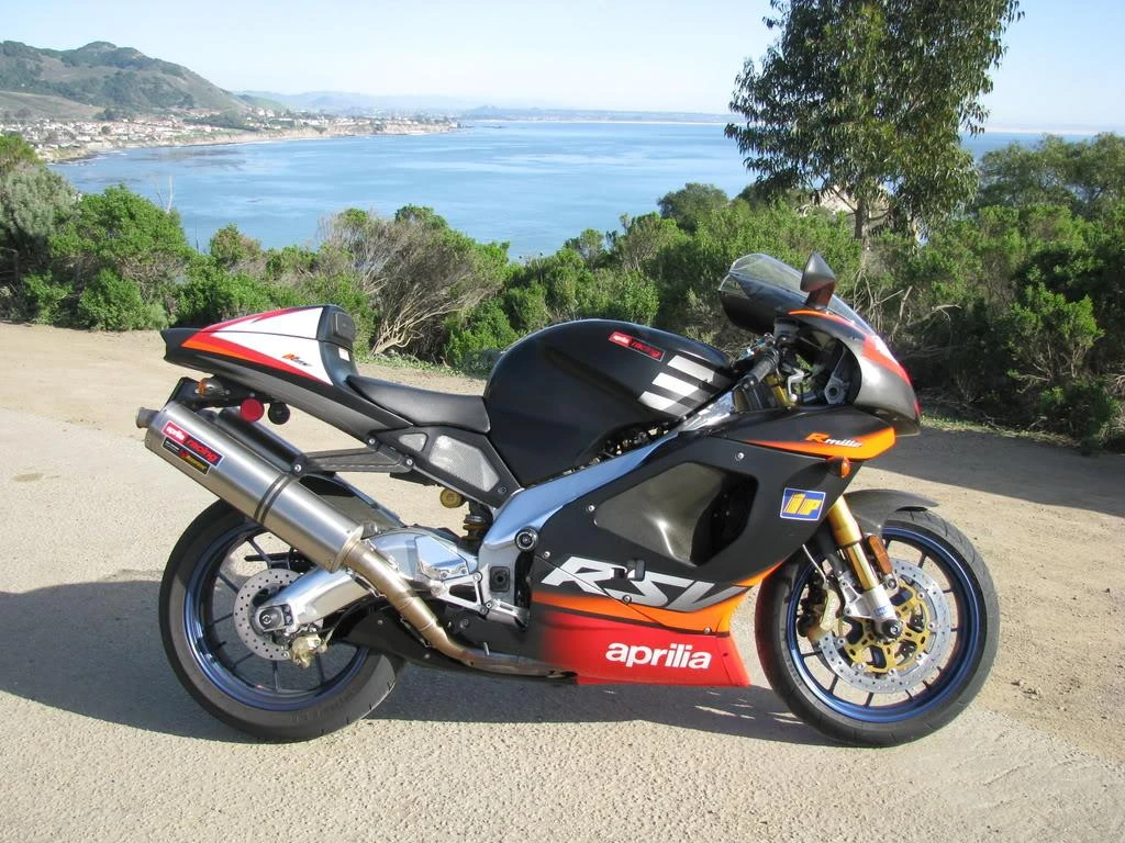Aprilia RSV 1000 Mille (2002)