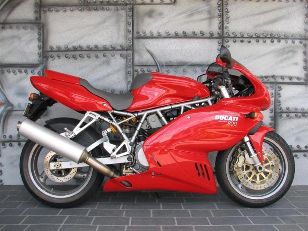 Ducati 800 Supersport (2003 - 2004)