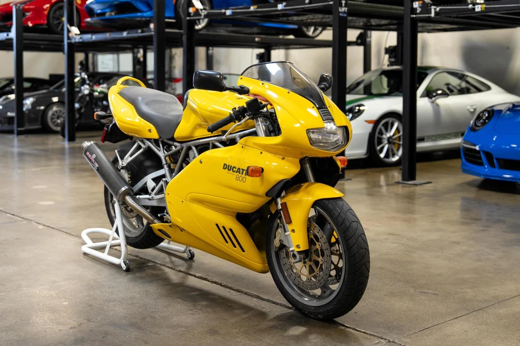 Ducati 800 Supersport (2003 - 2004)