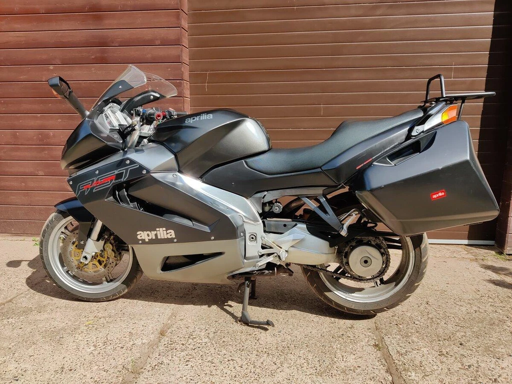 Aprilia RST 1000 Futura (2003)