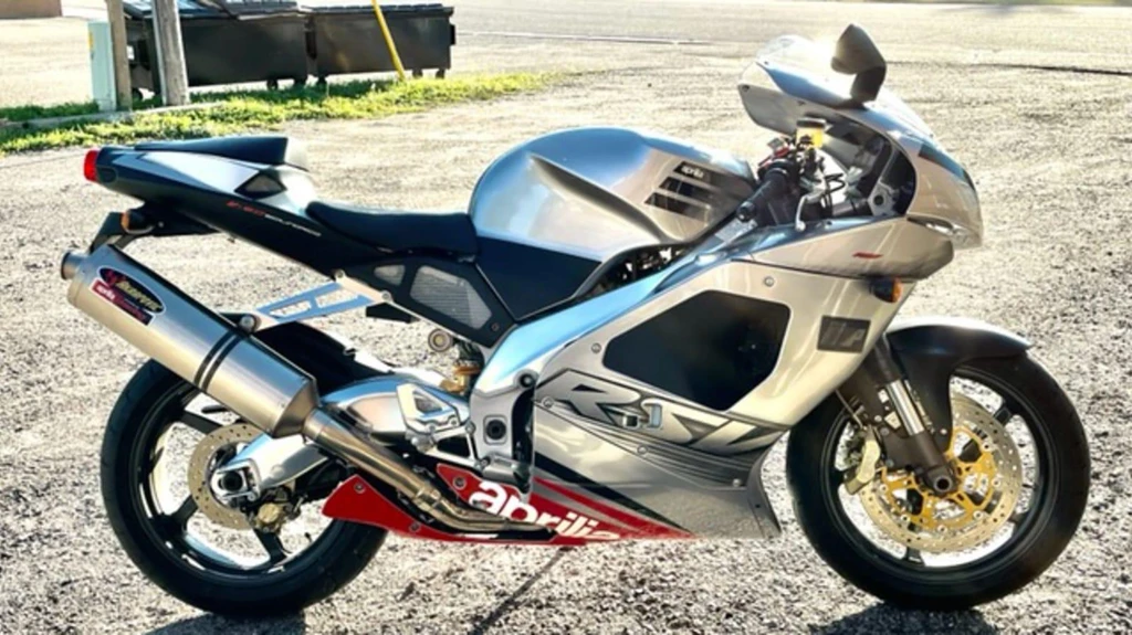 Aprilia RSV 1000 Mille (2003)