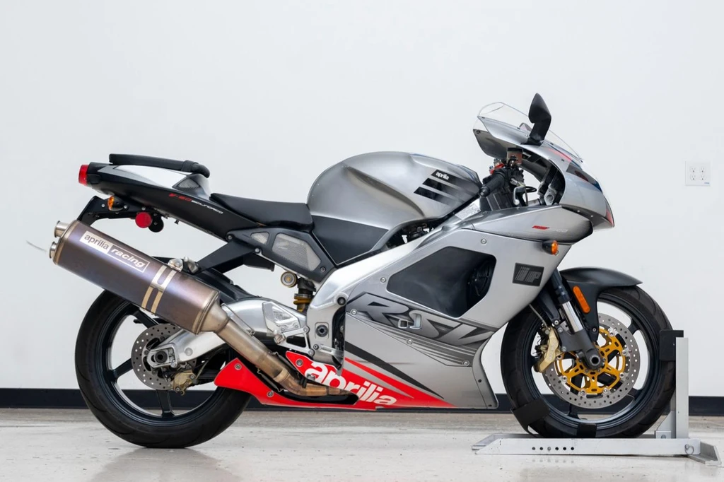 Aprilia RSV 1000 Mille (2003)