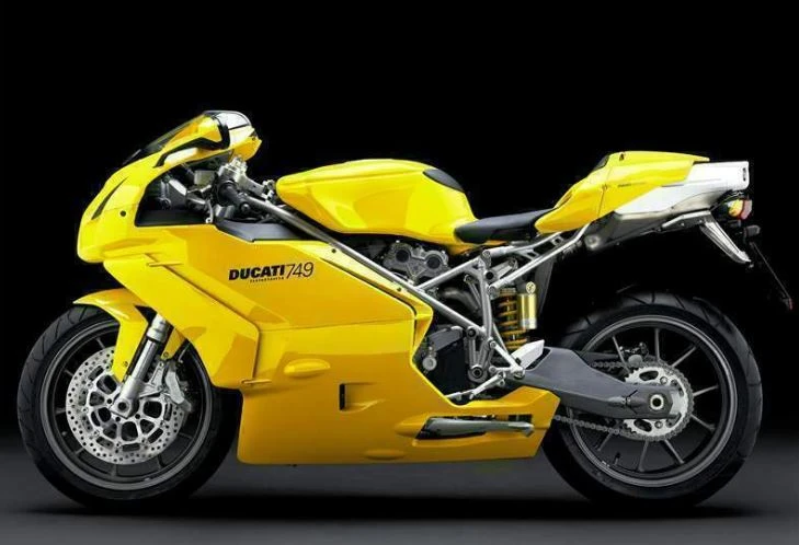 Ducati 749 (2003)