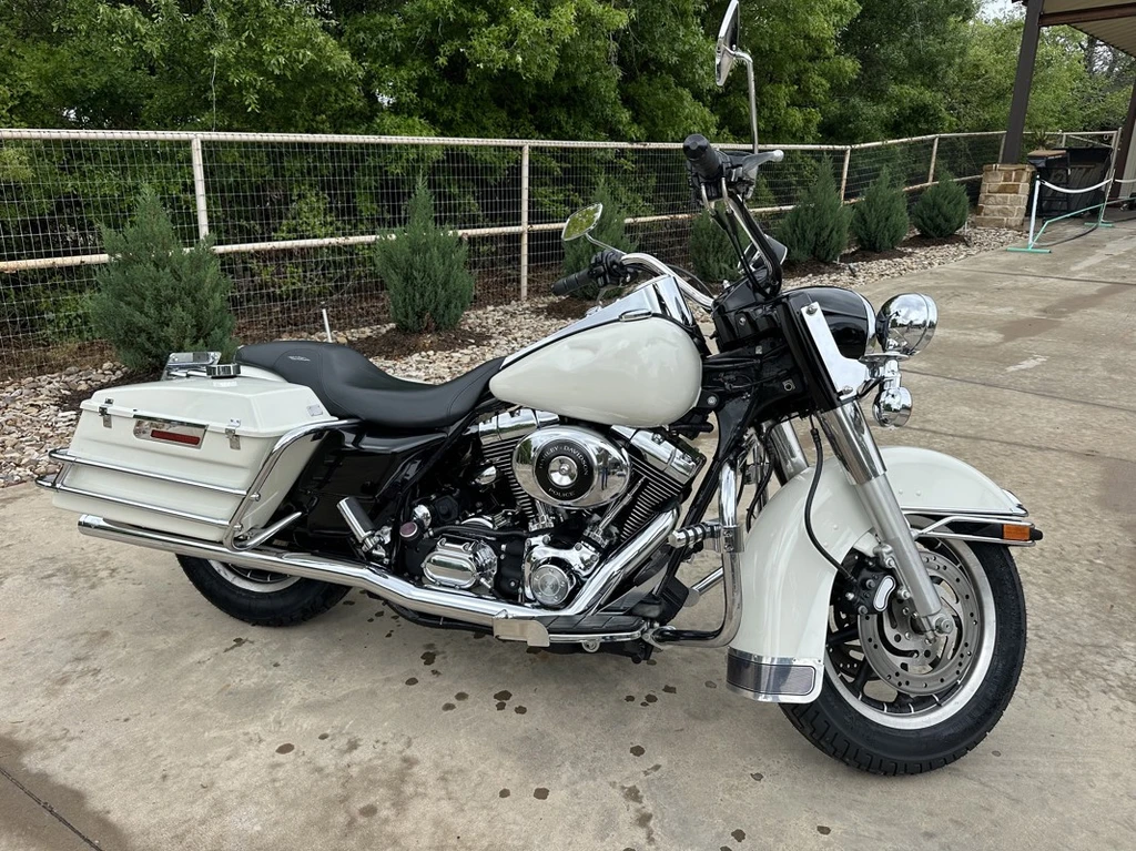 Harley Davidson FLHPEI Road King Police (2003 -)