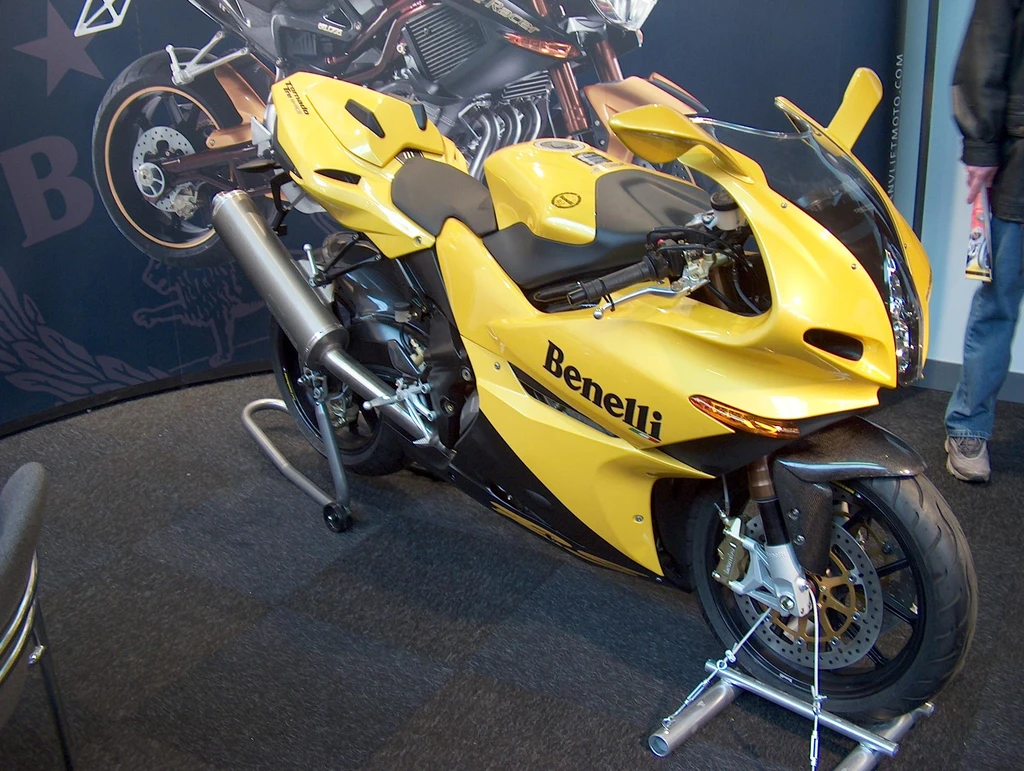 BenelliTornadoTre 900RS (2004 - 2005)