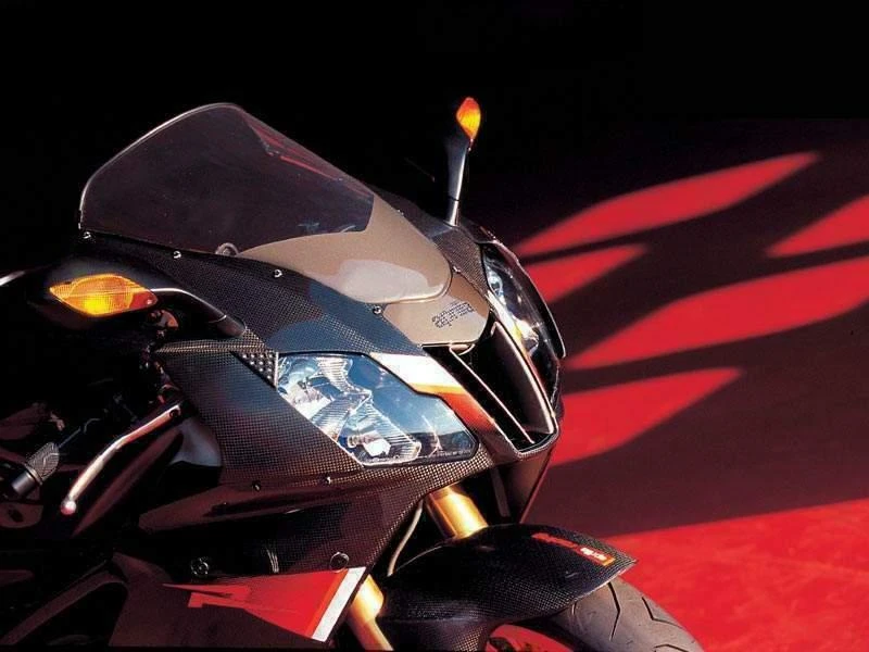 Aprilia RSV 1000R Nera (2004)