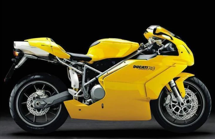 Ducati 749 (2004)
