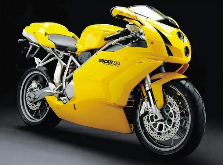 Ducati 749 (2004)