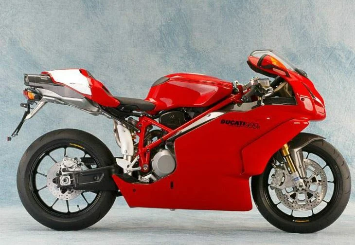 Ducati 999R (2004)