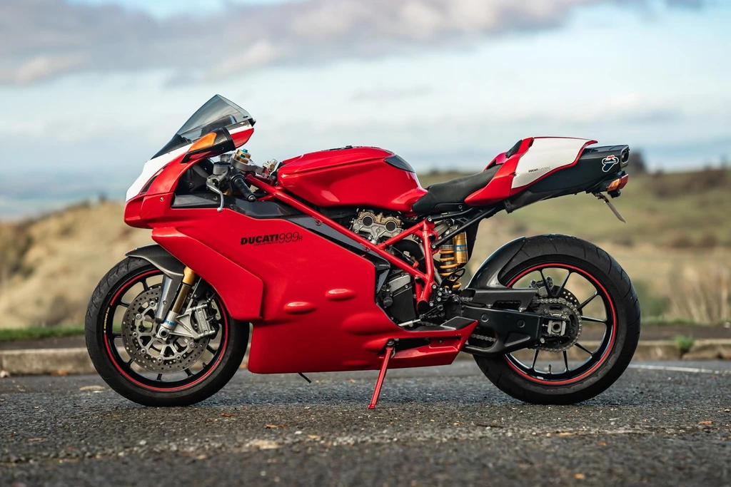 Ducati 999R (2004)