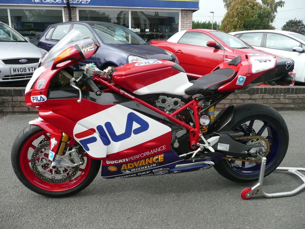 Ducati 999R Fila 200th Win Limited Edition (2004)