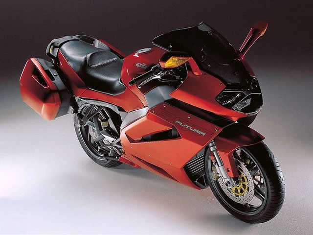 Aprilia RST 1000 Futura (2004)