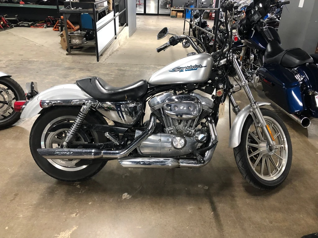 Harley Davidson XL 883 Sportster (2004 - 2005)