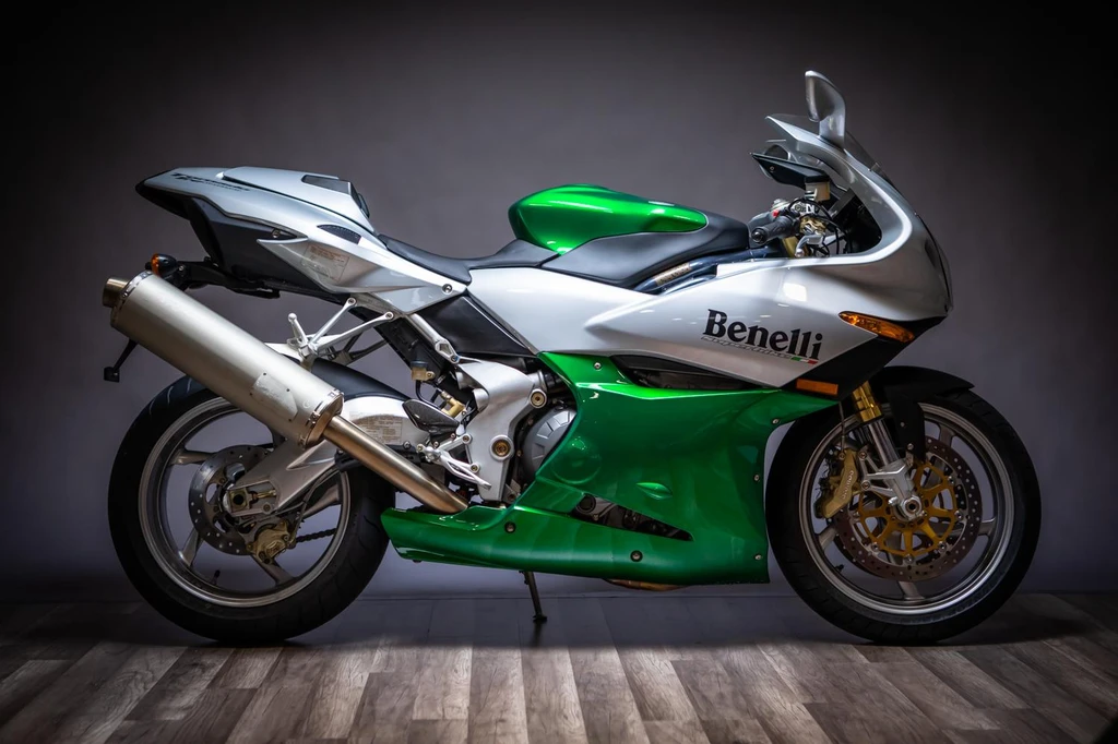 Benelli Tornado Tre 900 Novecento (2005 - 2006)